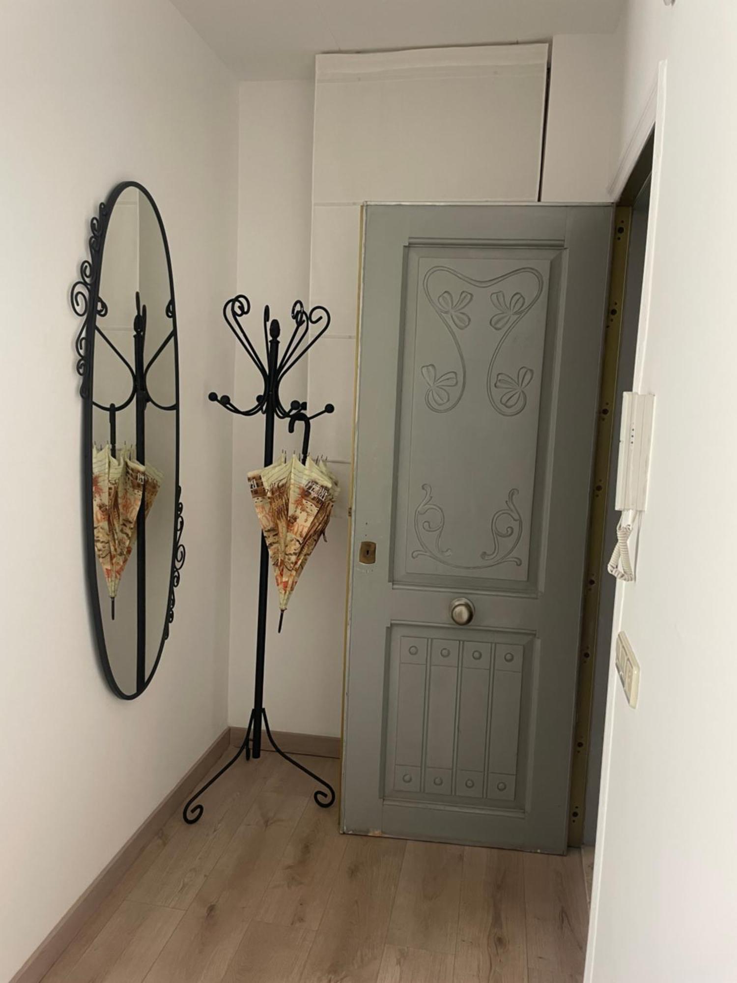 Apartamentos Barcelona - Iberia Экстерьер фото