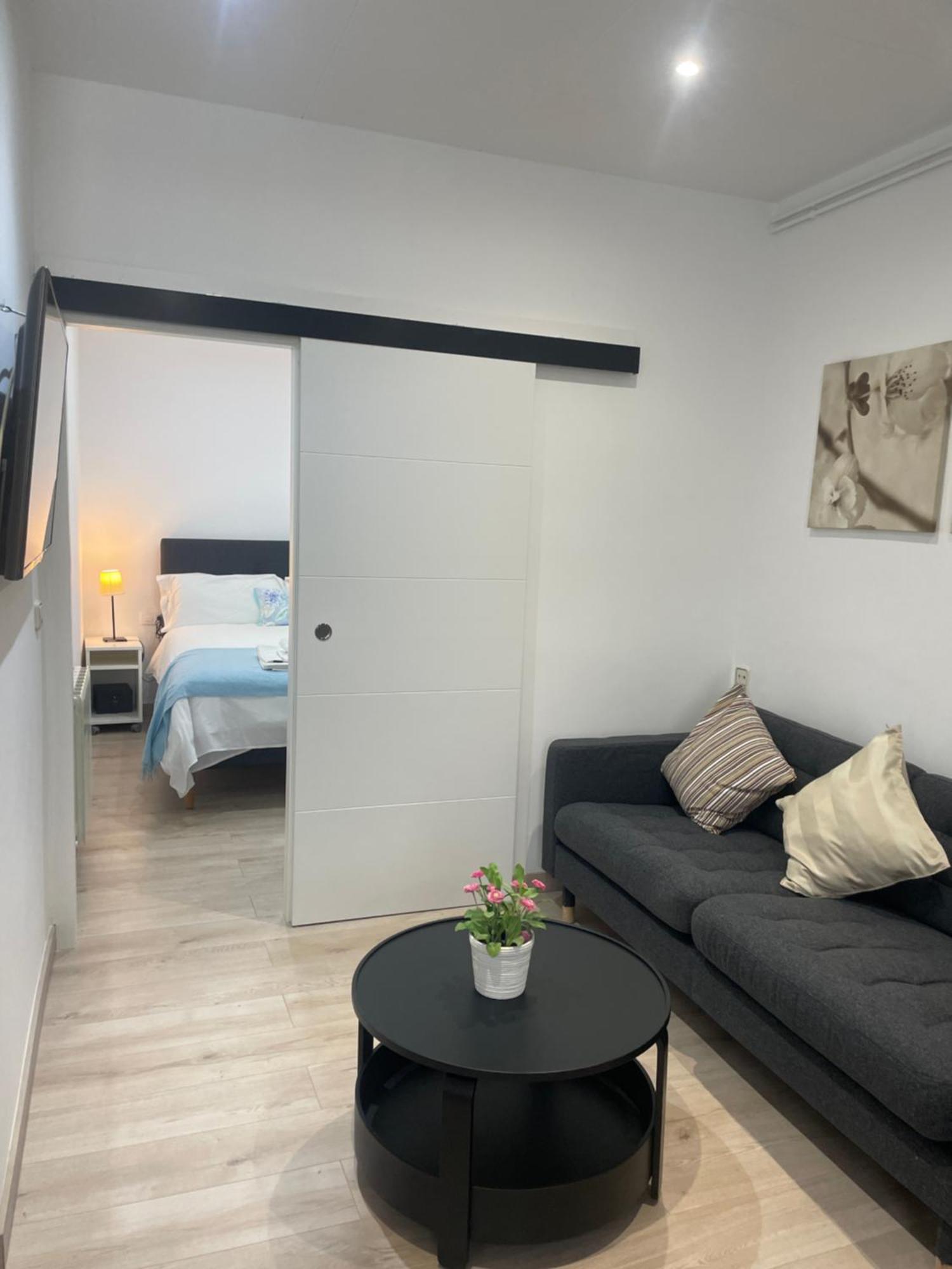 Apartamentos Barcelona - Iberia Экстерьер фото