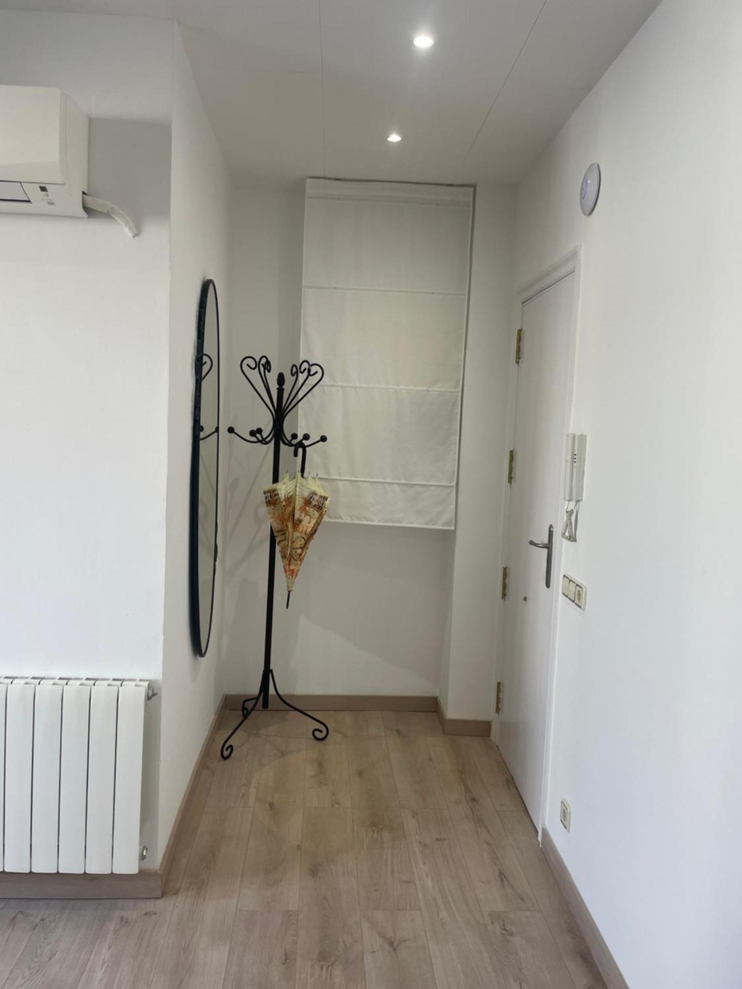 Apartamentos Barcelona - Iberia Экстерьер фото