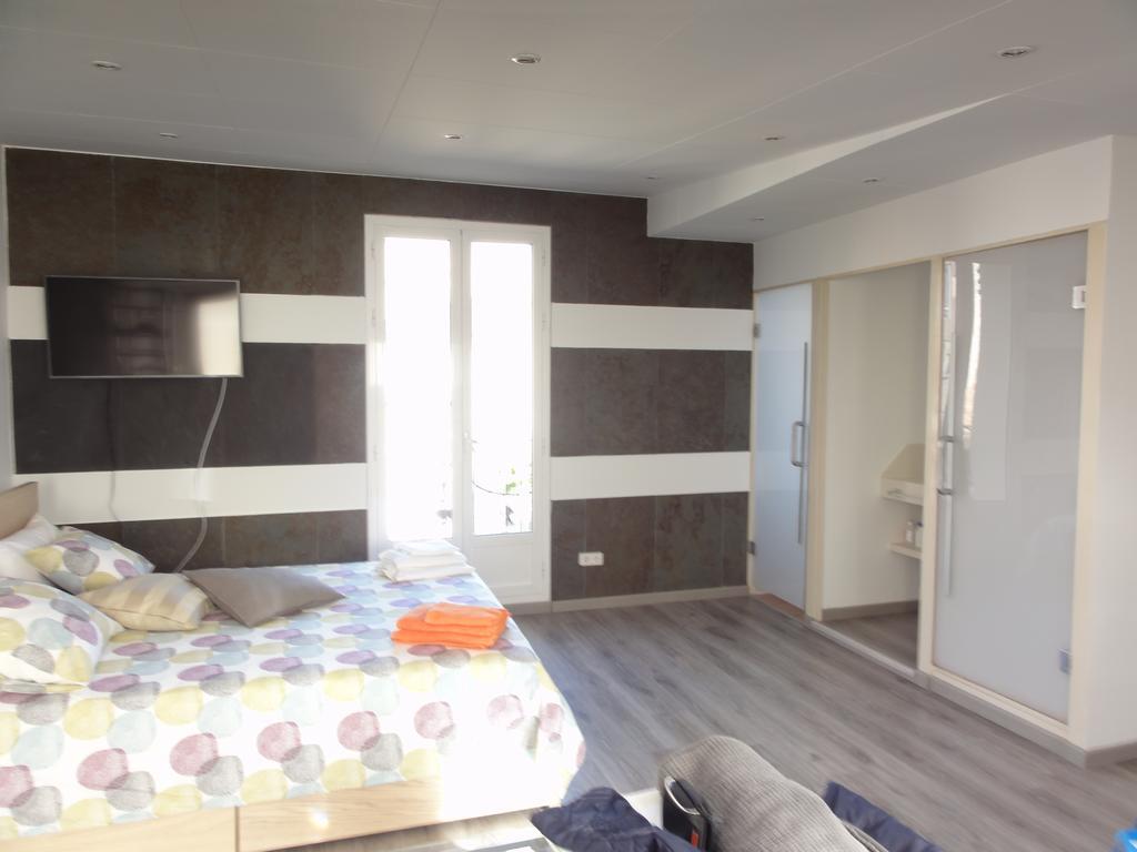 Apartamentos Barcelona - Iberia Экстерьер фото