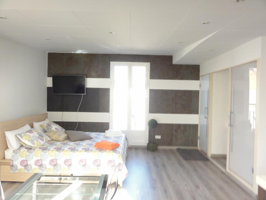 Apartamentos Barcelona - Iberia Экстерьер фото