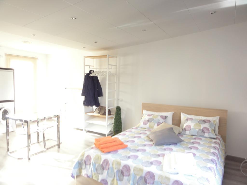 Apartamentos Barcelona - Iberia Экстерьер фото