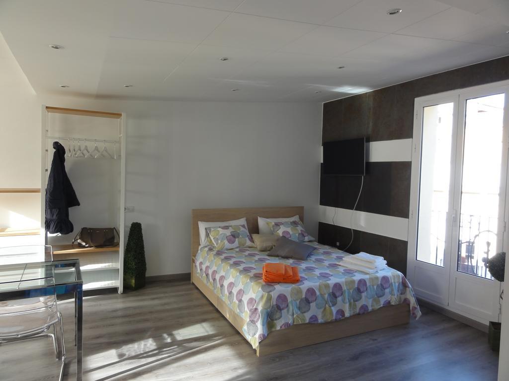 Apartamentos Barcelona - Iberia Экстерьер фото